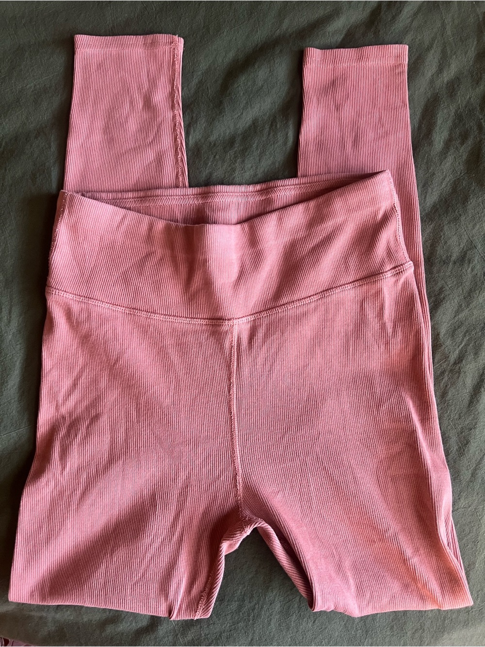โผ๏ธEUC: Pact Organic Ribbed Pink Sand High Waisted Leggings - M - Picture 6 of 7
